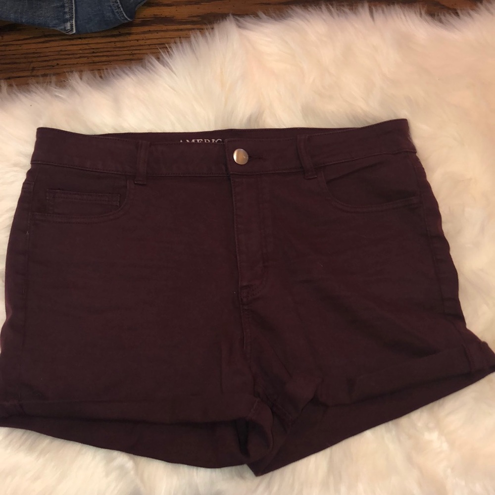 American Eagle Super Stretch Maroon Shorts